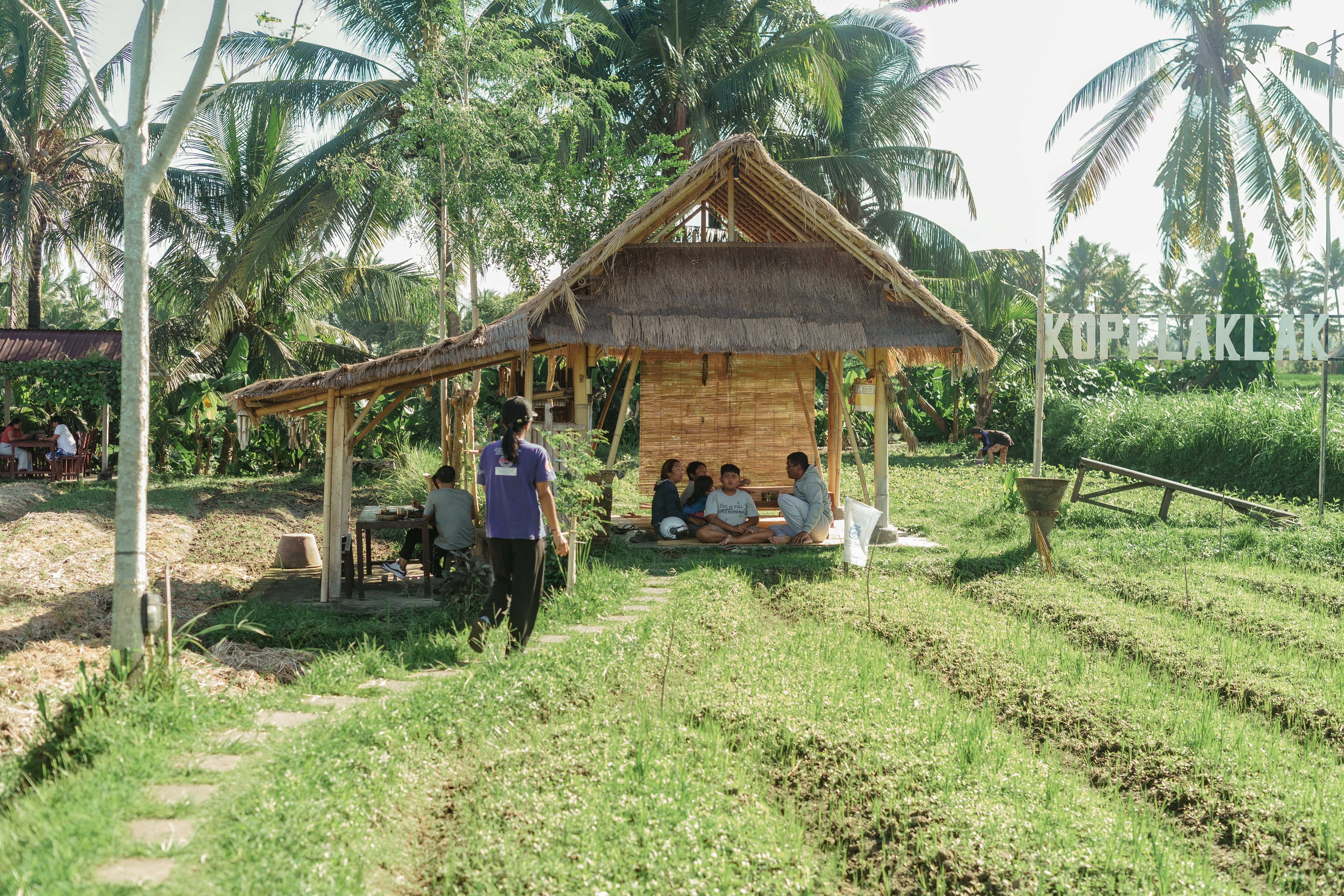 Warung Kopi Laklak Pengangon Bakas – gallery photo 5